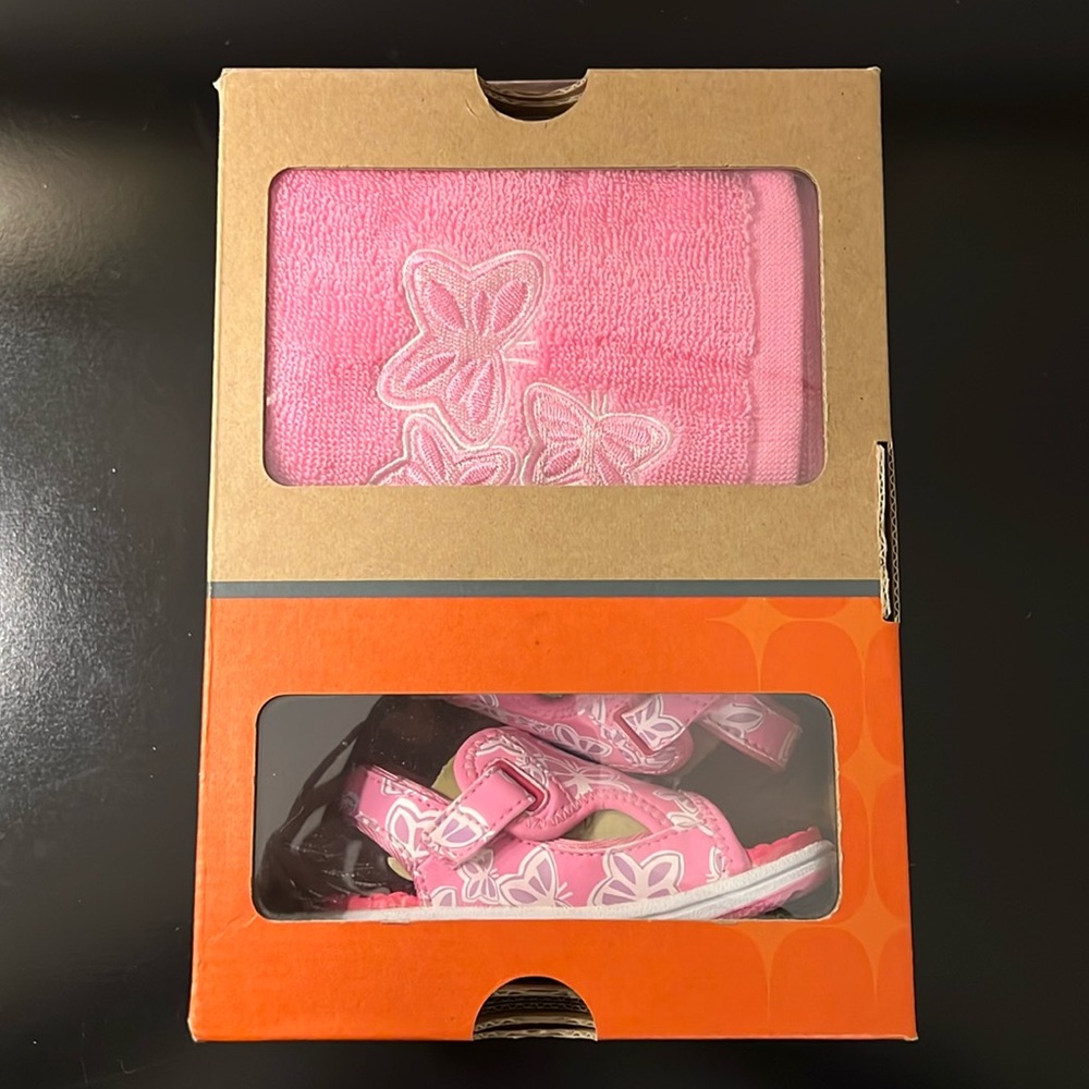 Nike Gift Set- Butterfly Sandals & Towel